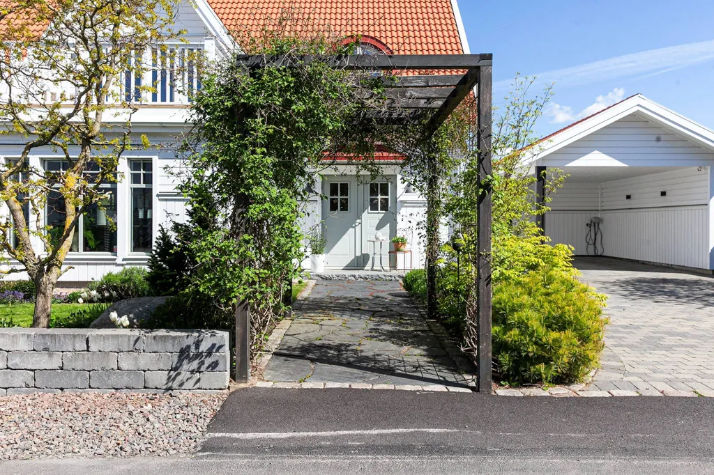 Välivaade - Charming Villa with Pool in Suburban Area