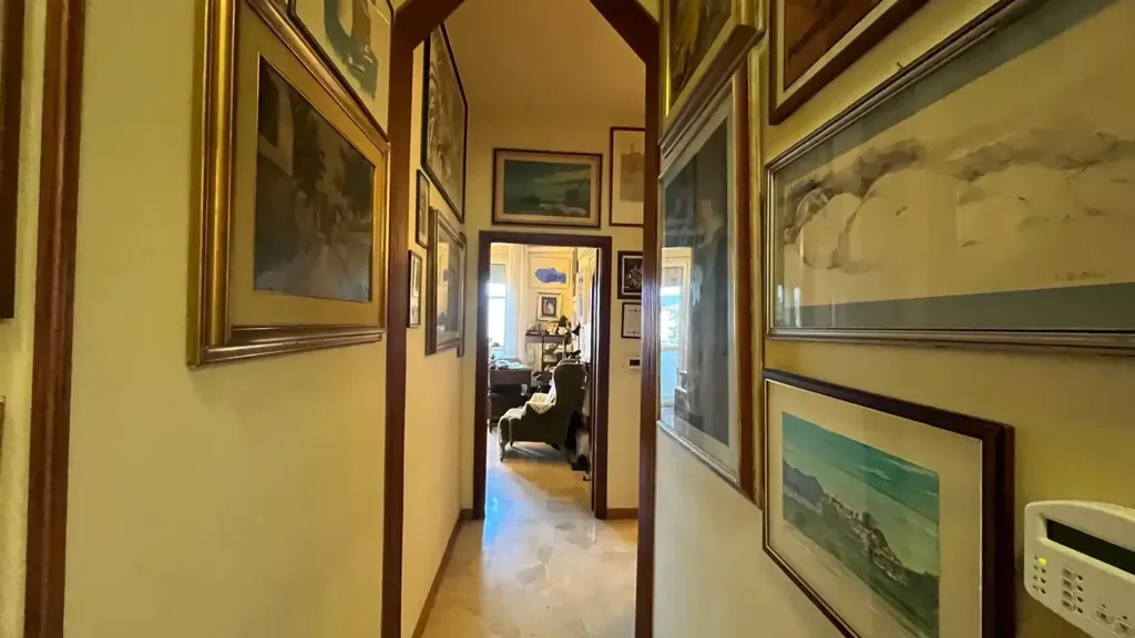 Esik - Apartment with Terrace in Ponte a Greve, Florence