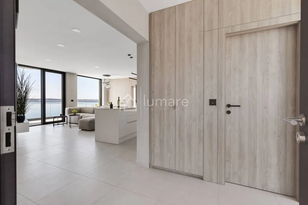 Ingresso - Luxury Apartment with Sea View in Ražanac