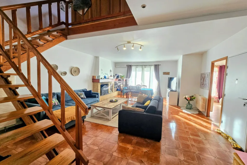 Séjour - Appartement Duplex avec Terrasse en Centre-Ville à Les Arcs