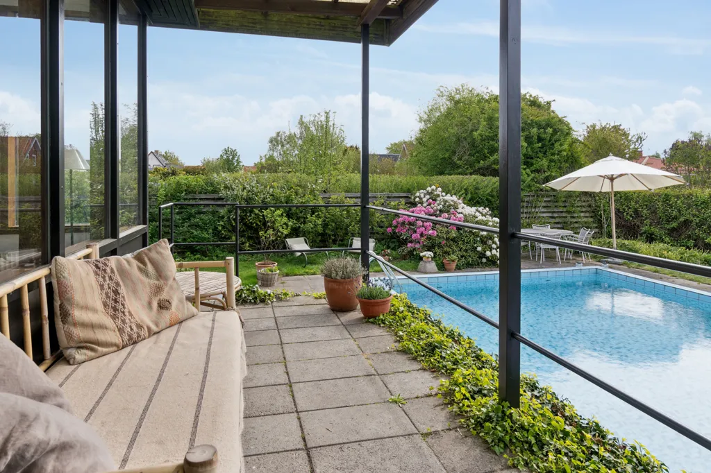 Piscine - Villa with Pool in Valby
