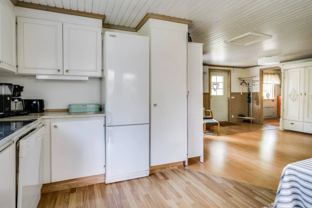 Köök - Charming Cottage with Lake View in Örebro