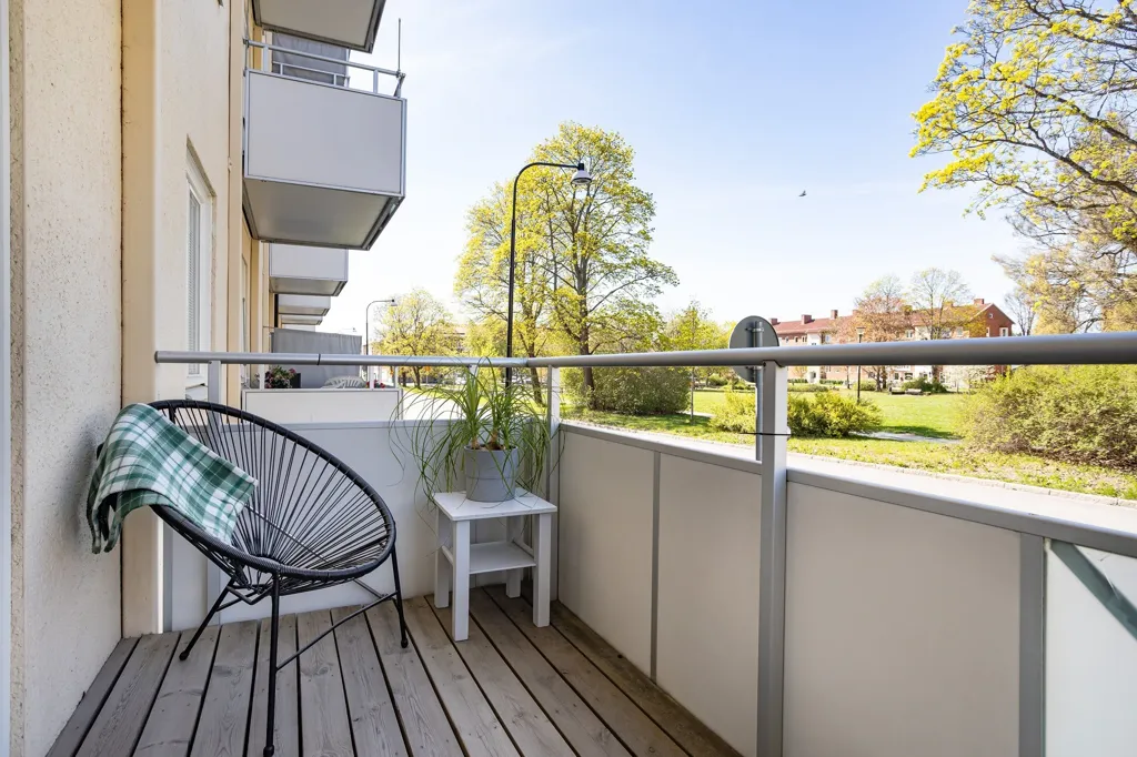 Balcony - Central One-Bedroom Flat with Balcony in Borlänge