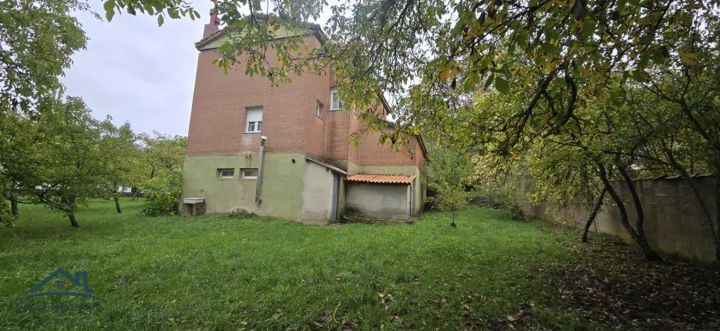 Välivaade - House with Fruit Garden in Valle de Valdelucio