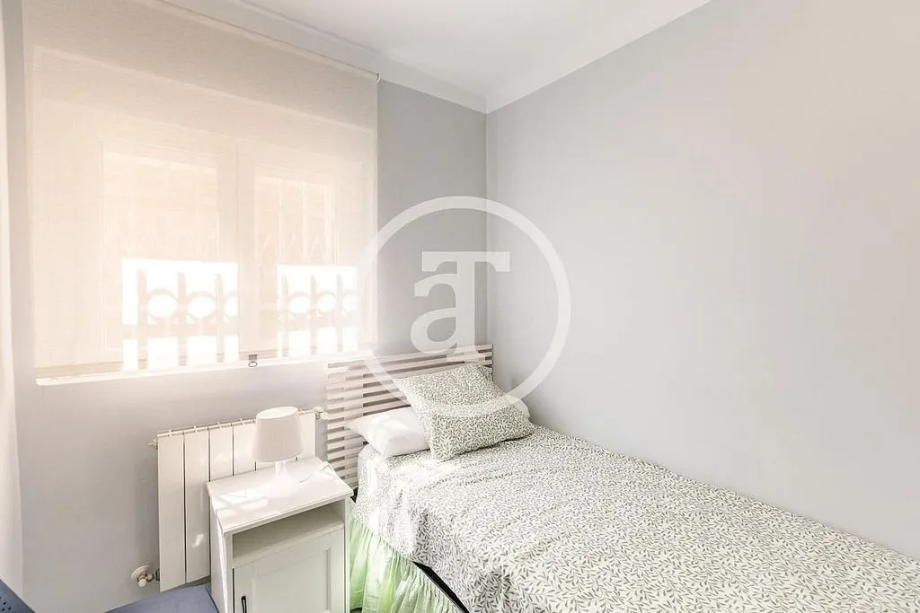 Magamistoad - Furnished Flat with Balcony in Aluche, Madrid