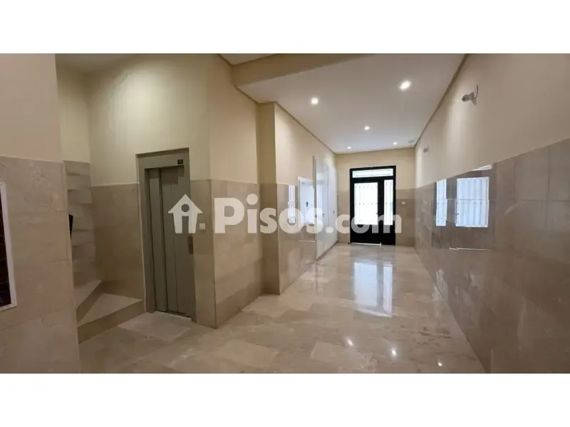 Ingresso - Reformed Apartment with Balcony in La Bosca