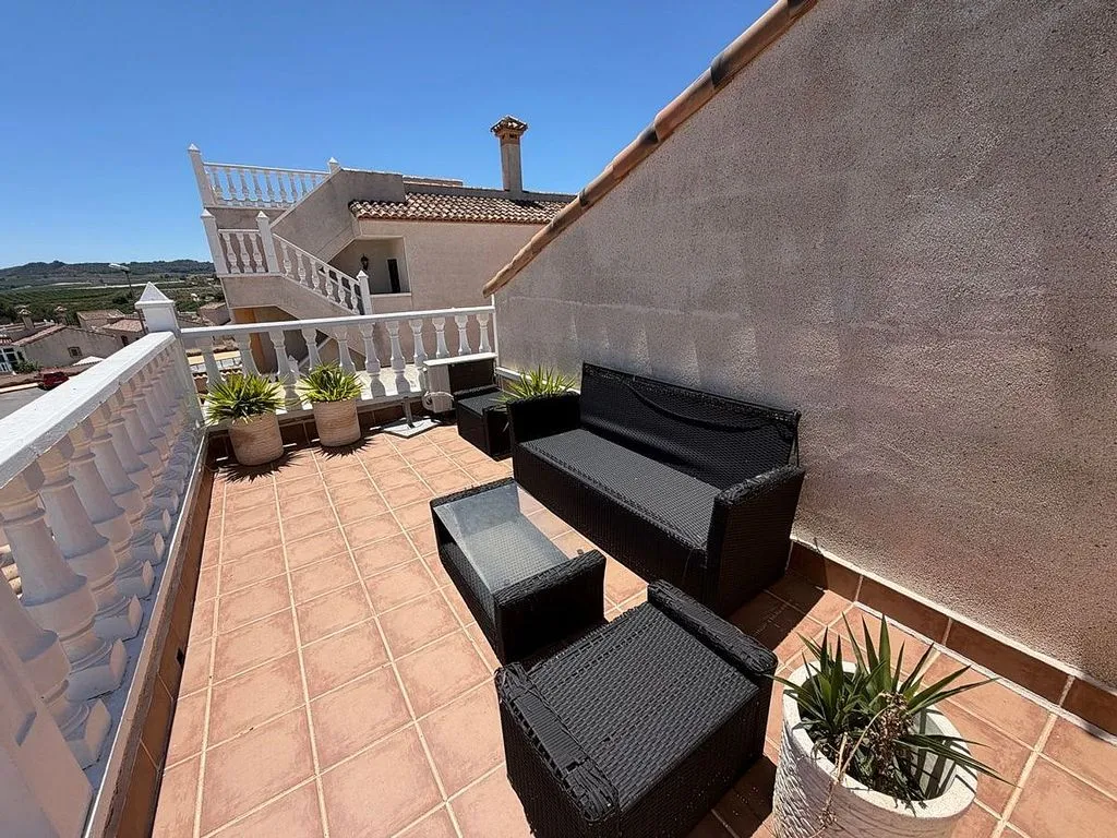 Terrasse - House with Pool and Garden in Orihuela