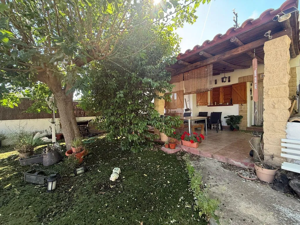 Terrazza - Terraced House with Garden in Escatrón
