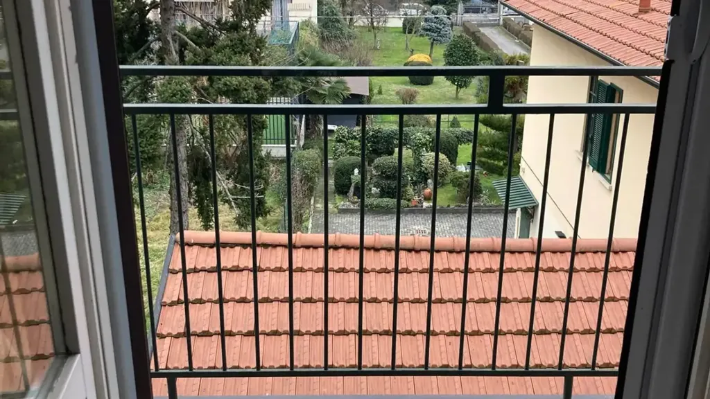 Rõdu - Armed Bilocale with Balcony in Milan