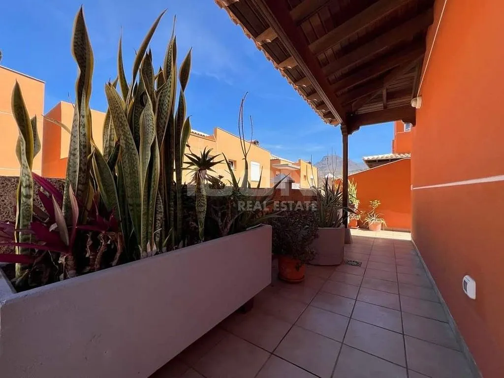 Aed - Renovated Villa with Pool on Avenida San Francisco