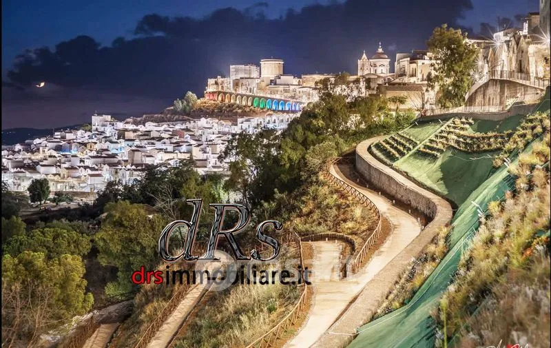 Independent House with Panoramic View in Pisticci