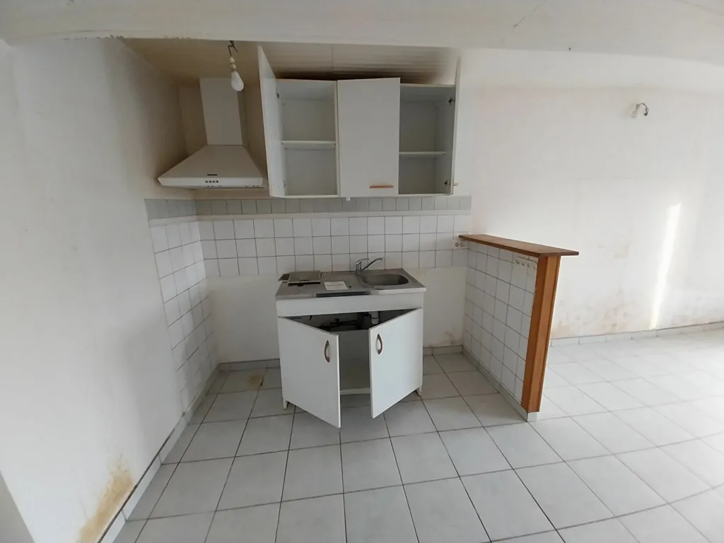 Cuisine - Maison en Centre-Ville avec Garage à Mauron