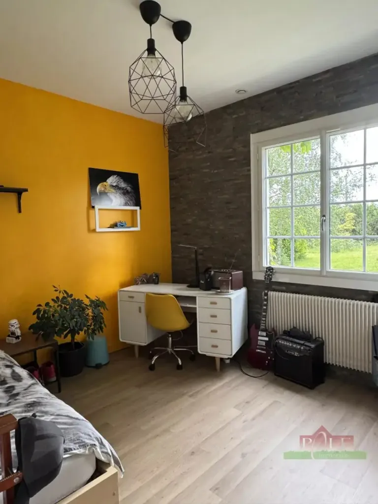 Chambres - Villa de 9 Pièces avec Piscine à Vienne