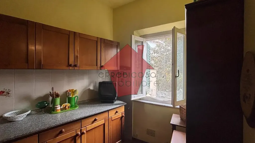 Cuisine - Five-Bedroom Apartment with Garden in Empoli