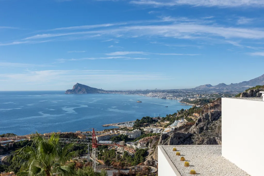 Terrass - Modern Villa with Sea Views in Mascarat, Altea