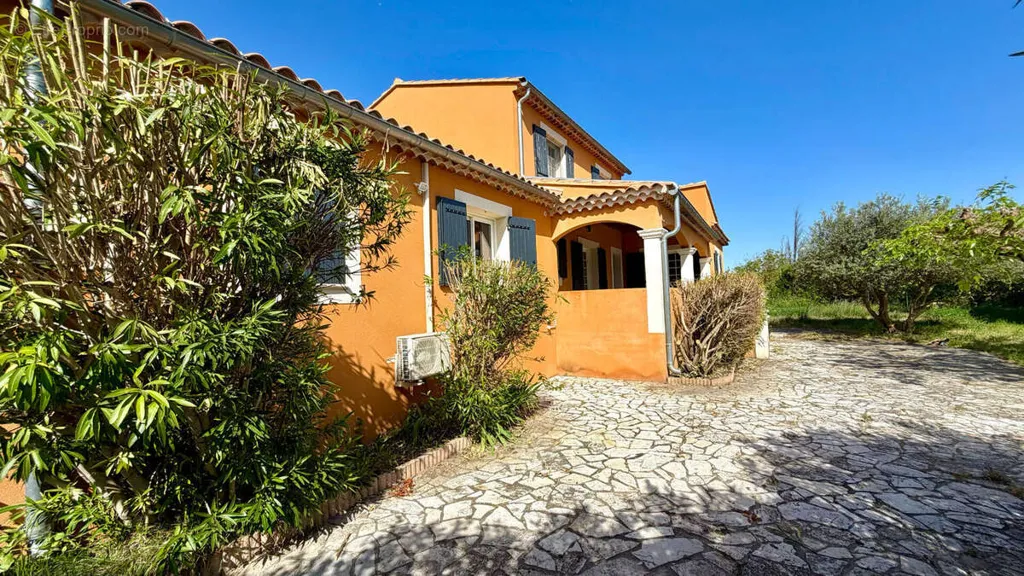Välivaade - Villa with Pool in Entragues-sur-la-Sorgue