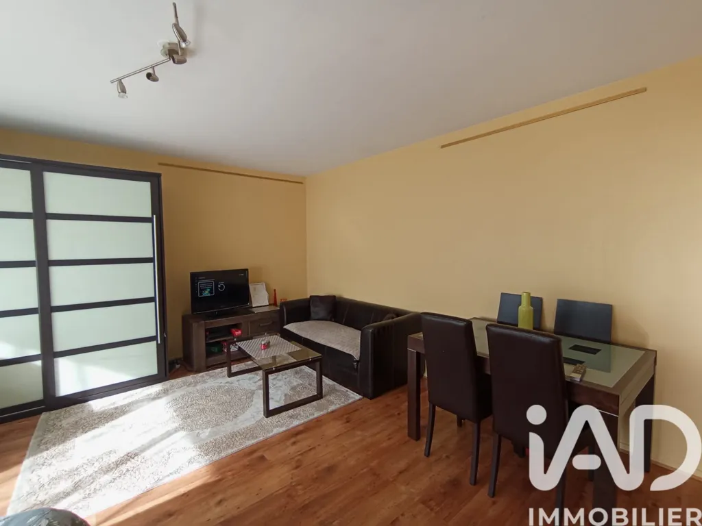 Living Room - Studio with Terrace in Mulhouse