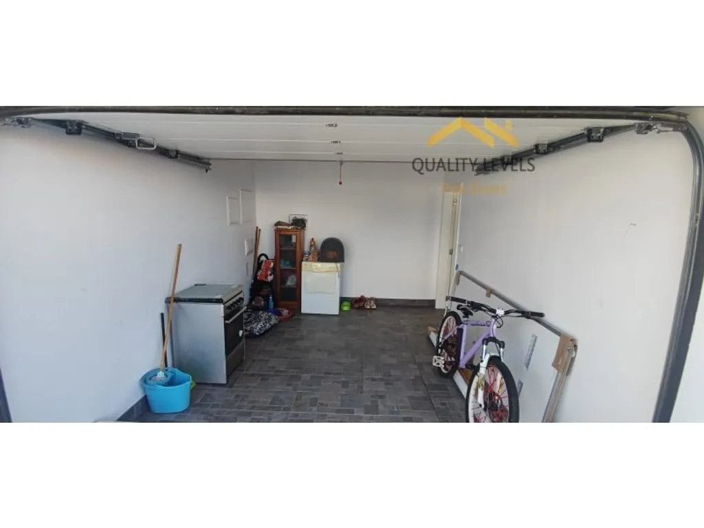 Garaaž - Luxury House with Sea View in Calheta