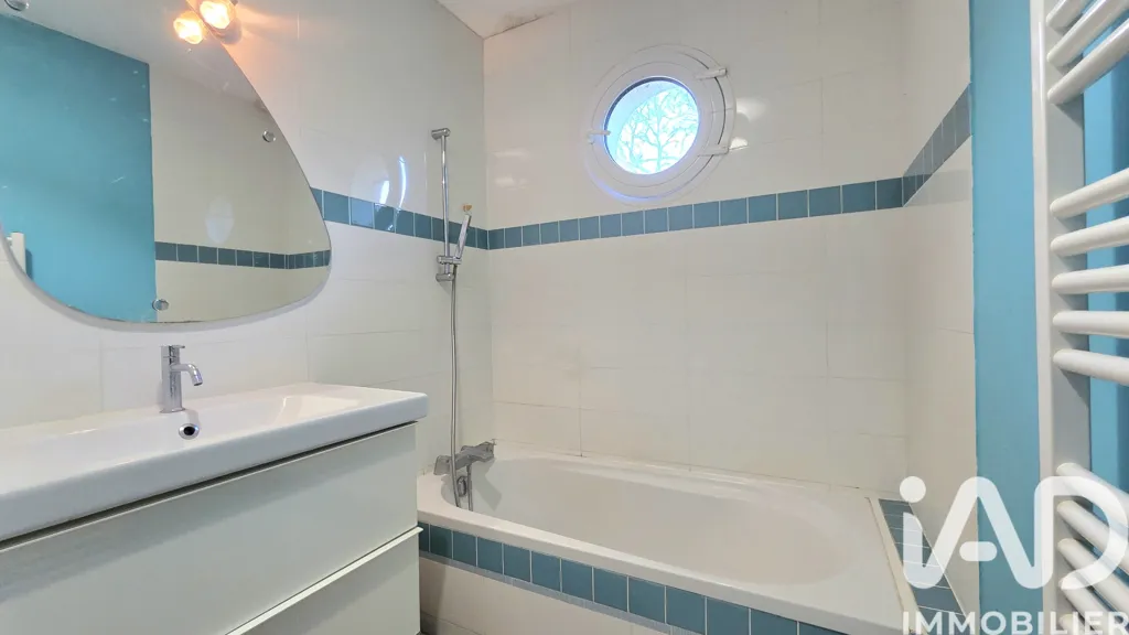 Vannitoad - House with Pool in Camblanes-et-Meynac