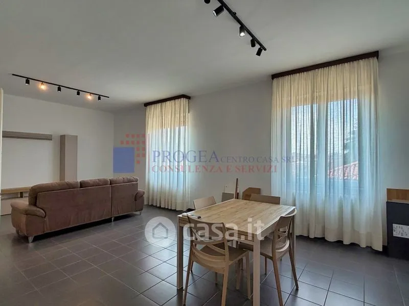 Salle à manger - Trilocale with Balcony in Bergamo