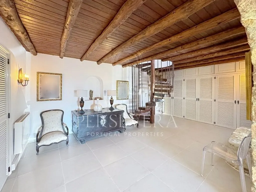 Esik - Villa with Ocean Views in Biscaia, Cascais