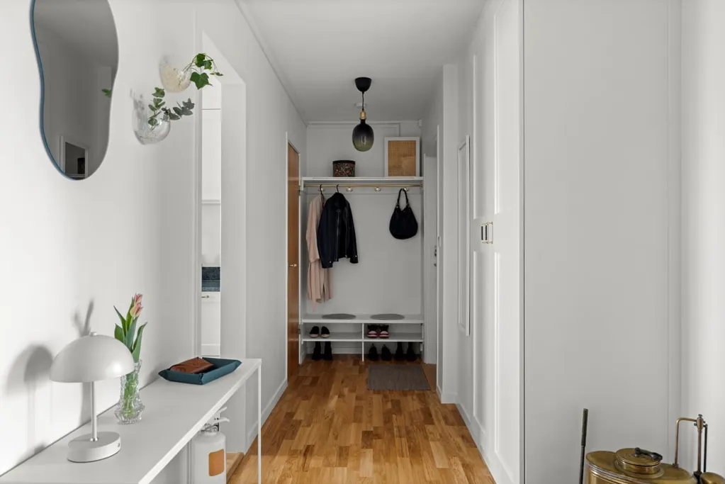 Hallway - Renovated Apartment with Balcony in Tyresö