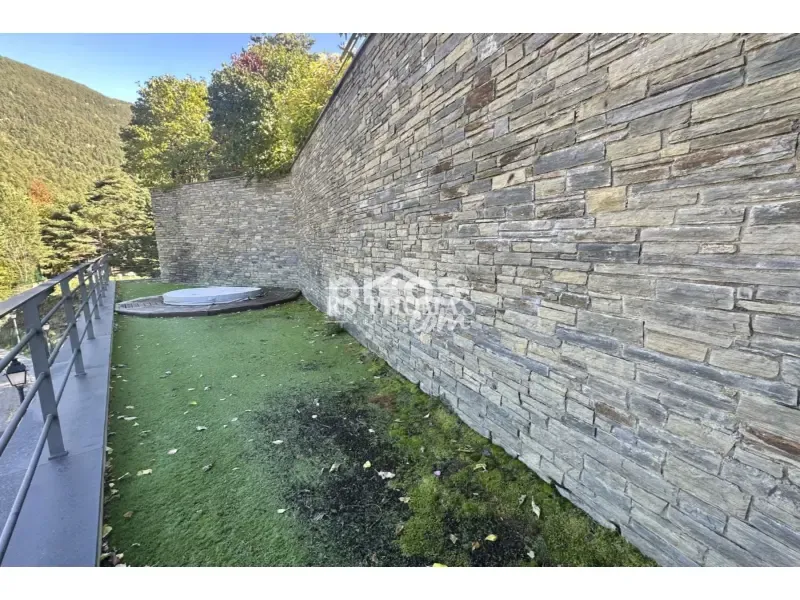 Terrass - Exclusive Chalet with Mountain Views in Anyós