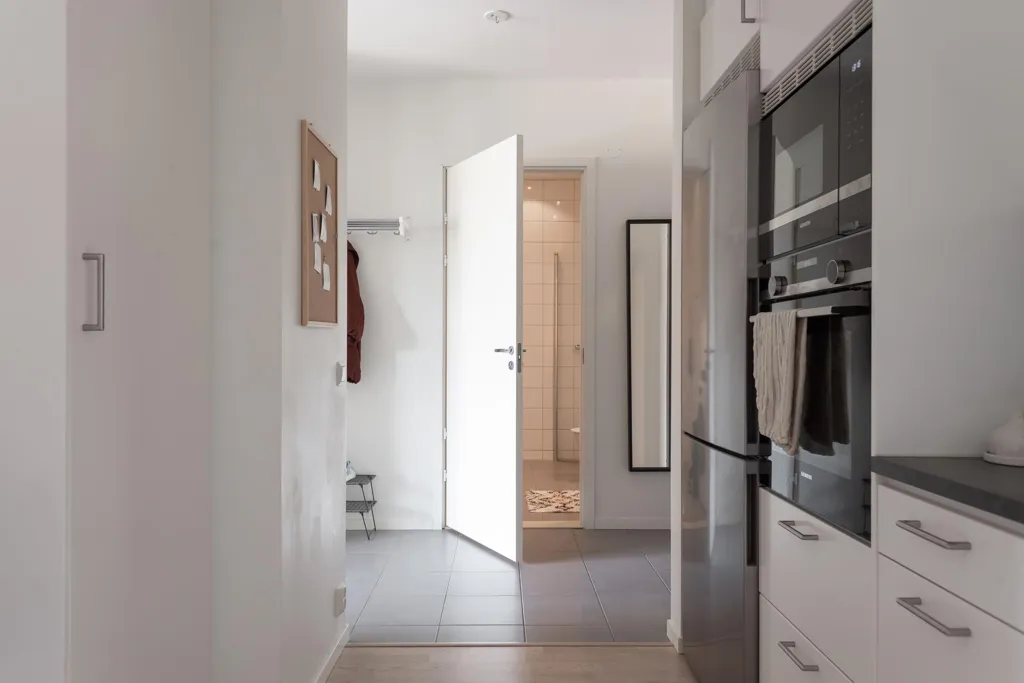 Hallway - Modern Flat with Balcony in Södra Ladugårdsängen