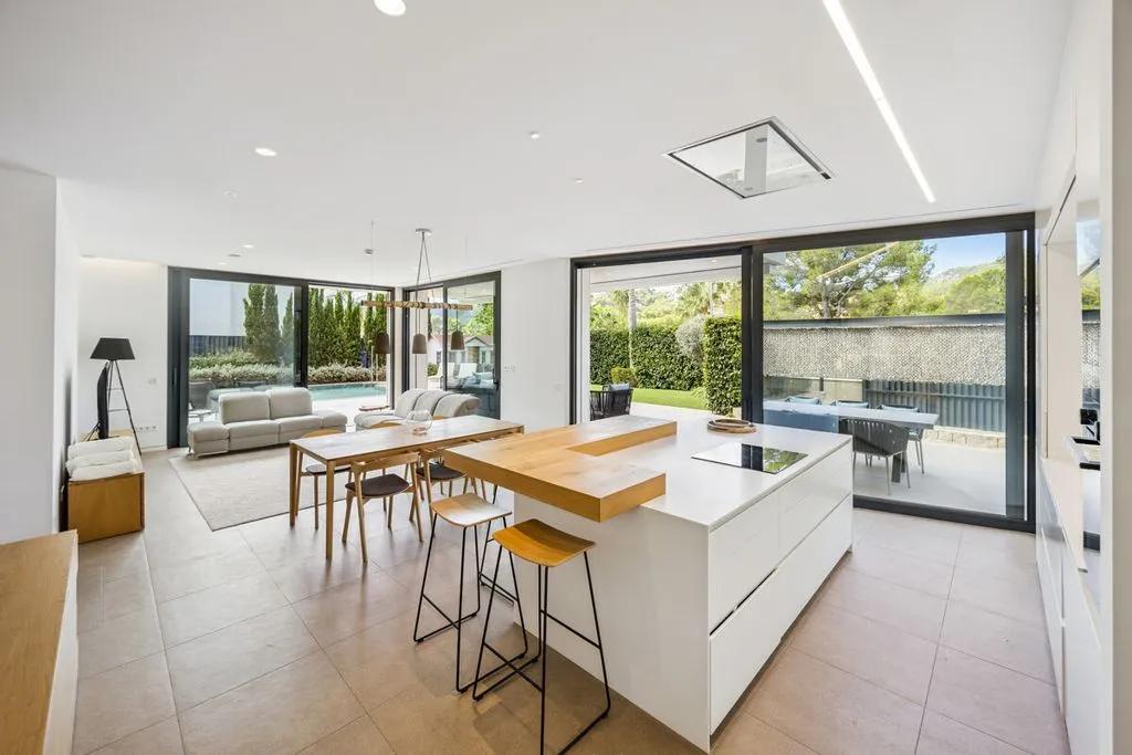 Köök - Luxury Villa with Infinity Pool in Son Vida