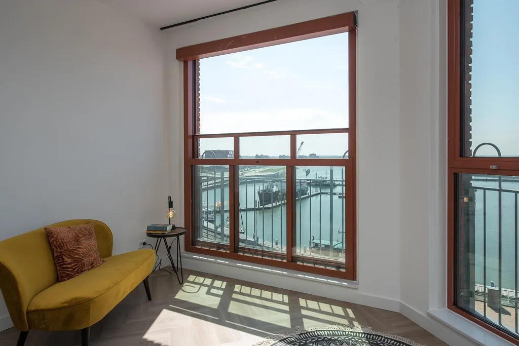 Living Room - Apartment with Harbour View in Lelystad