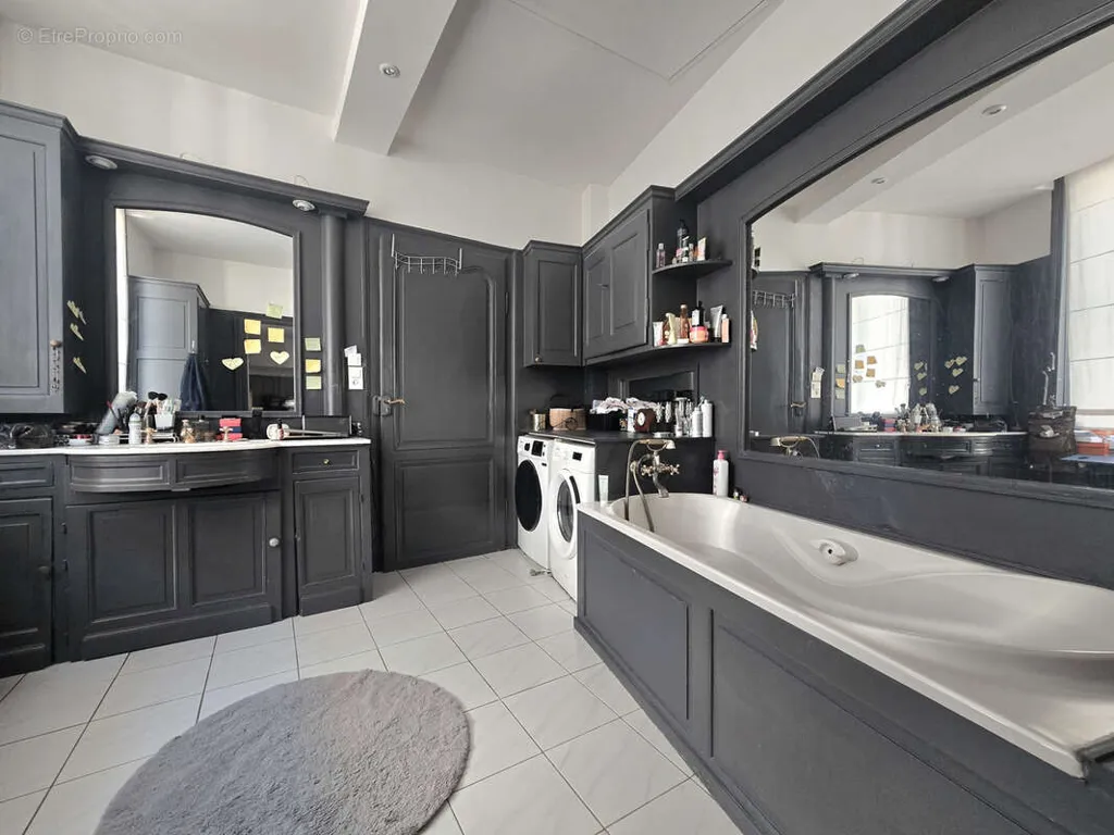 Vannitoad - Characterful Duplex in Vieux-Lille
