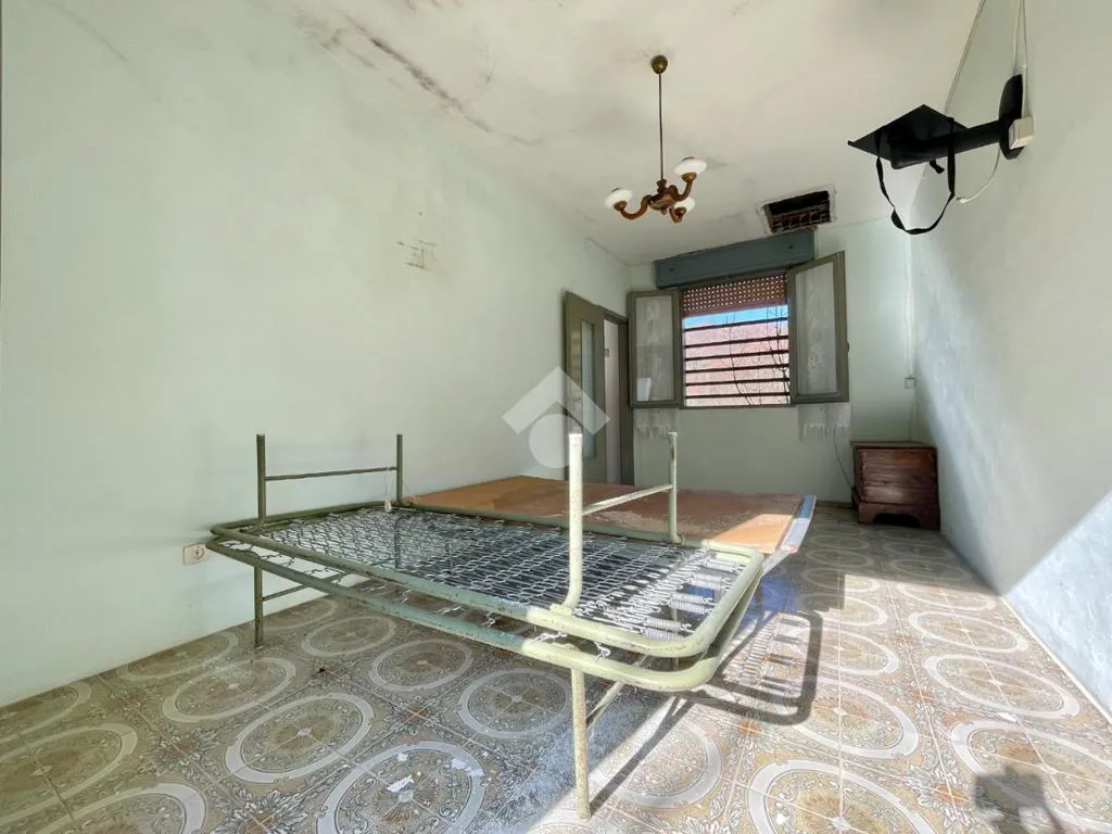 Chambres - Semi-detached House with Garden in Nimis