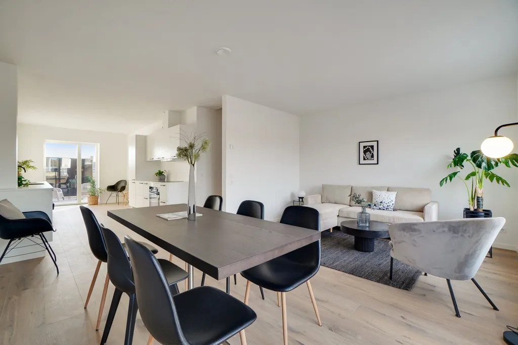 Söögituba - Architect-Designed Townhouse in Tune