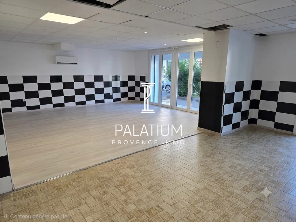 Toad - Mixed-Use Property with Garage in Digne-les-Bains