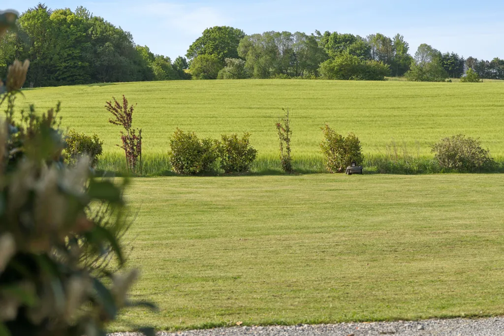 Giardino - Farmhouse with Forest View in Malling