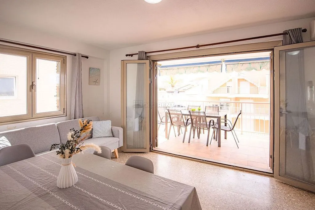 Dining Room - Ample Terrace Apartment in Oliva Playa