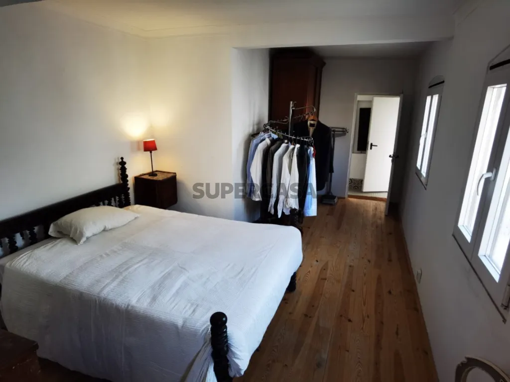 Bedrooms - Historic Triplex with Pool in Costa da Caparica