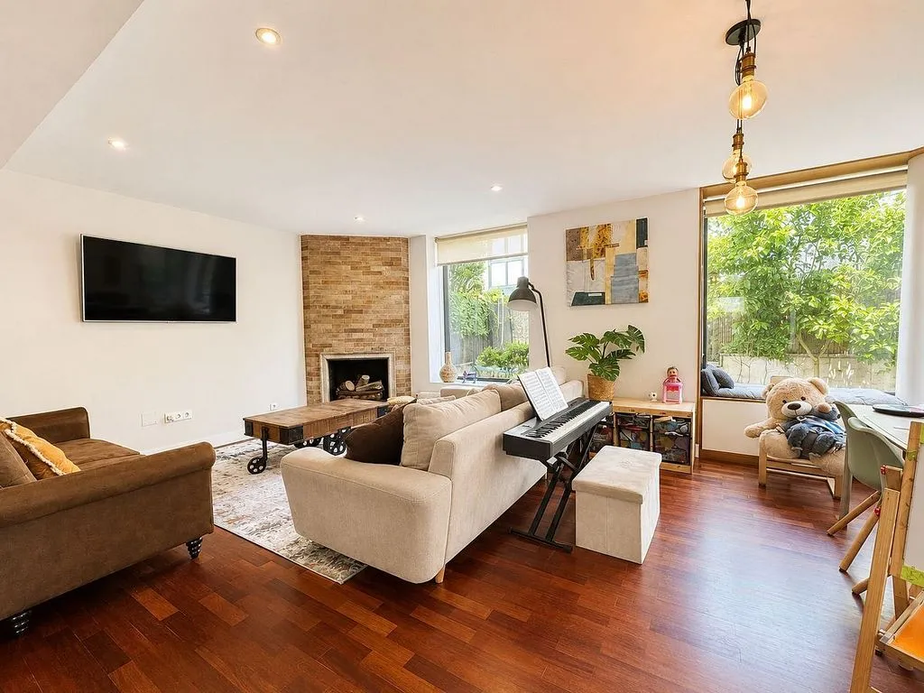 Living Room - Chalet with Terrace in Oleiros