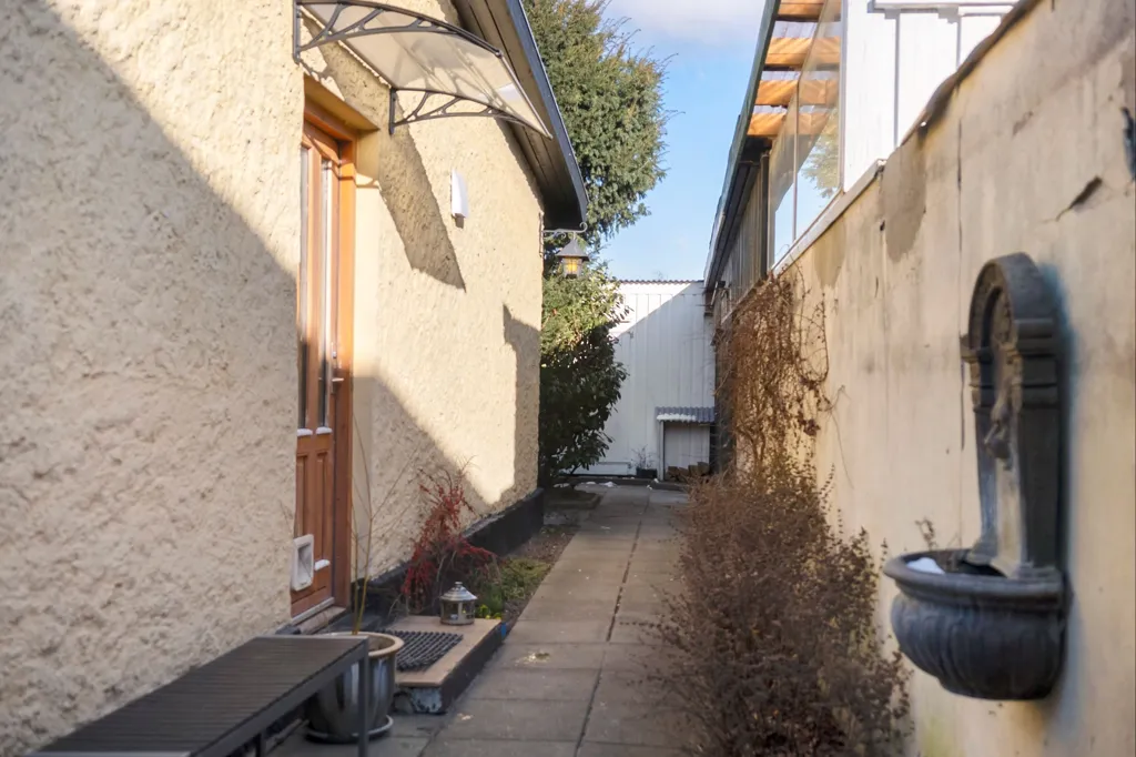 Garden - 1960s Villa with Garden in Copenhagen S