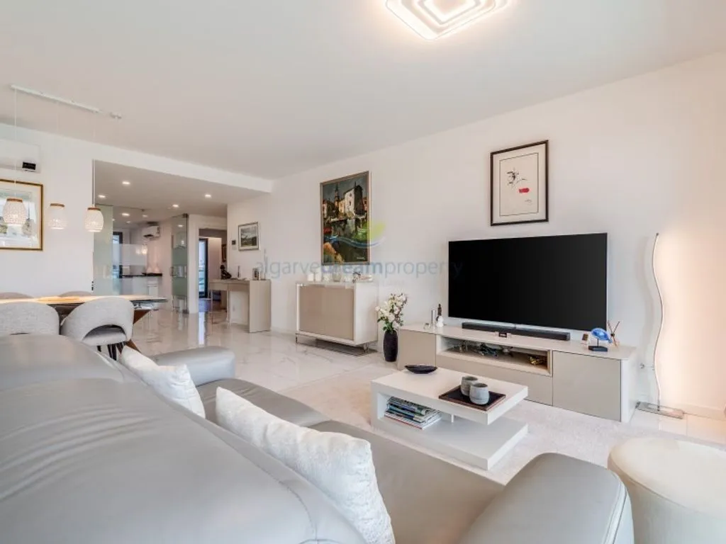 Elutuba - 2-Bedroom Flat with Pool in Albufeira