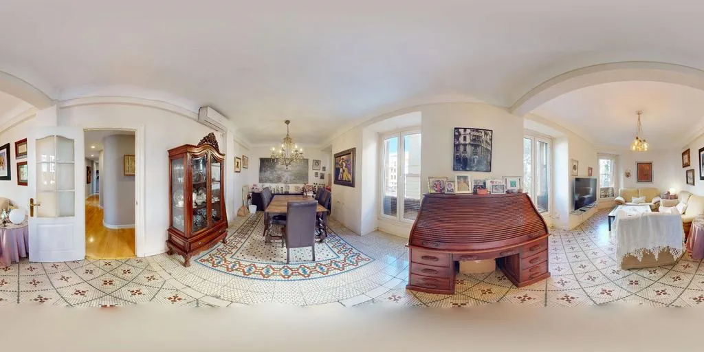 Dining Room - Luxury Apartment with City View in Málaga