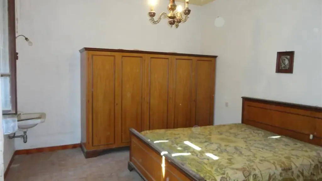 Bedrooms - Historic Three-Bedroom Apartment in Montaione