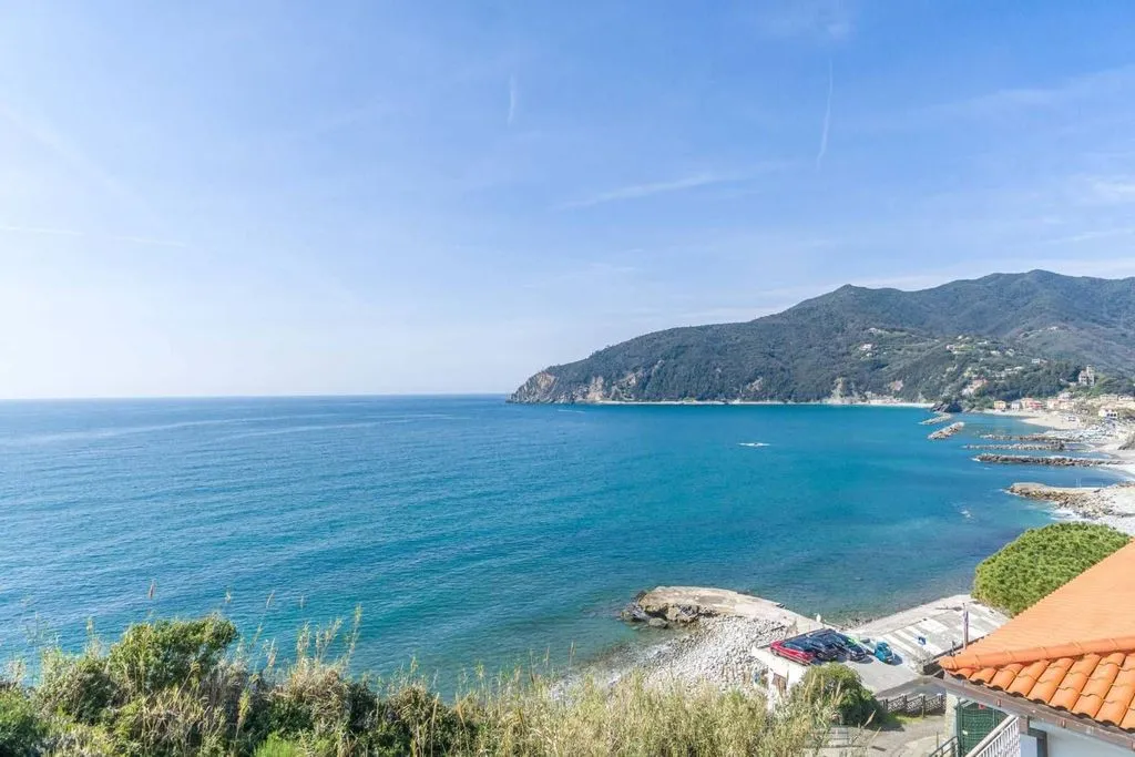 Õhuvaade - Luxury Flat with Seafront Terrace in Moneglia