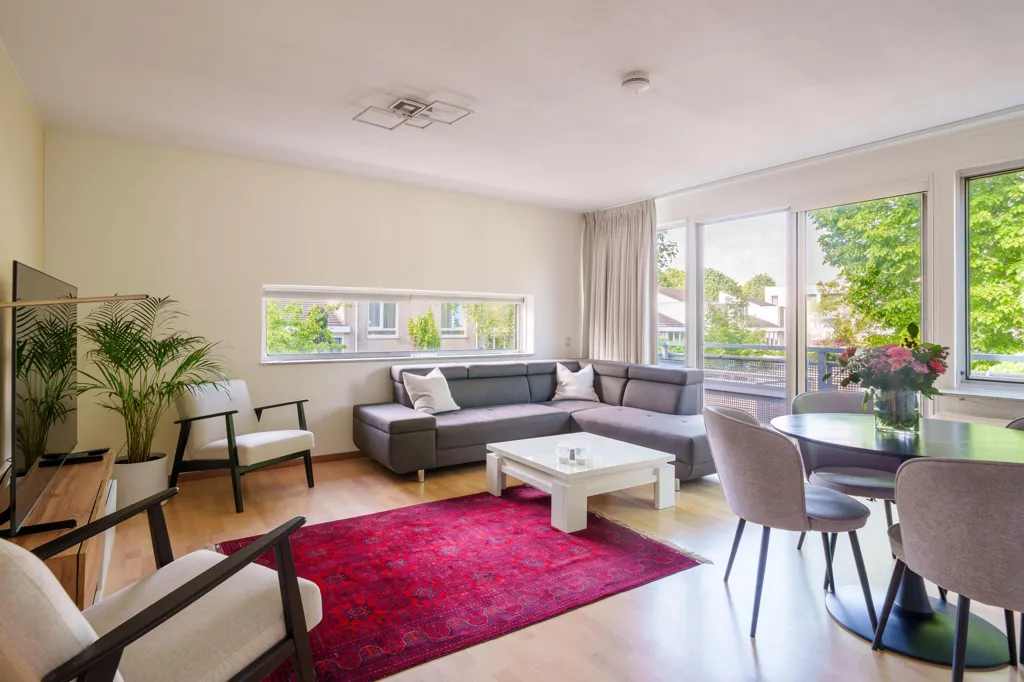 Séjour - 2-Bedroom Corner Flat with West Balcony in Muziekwijk