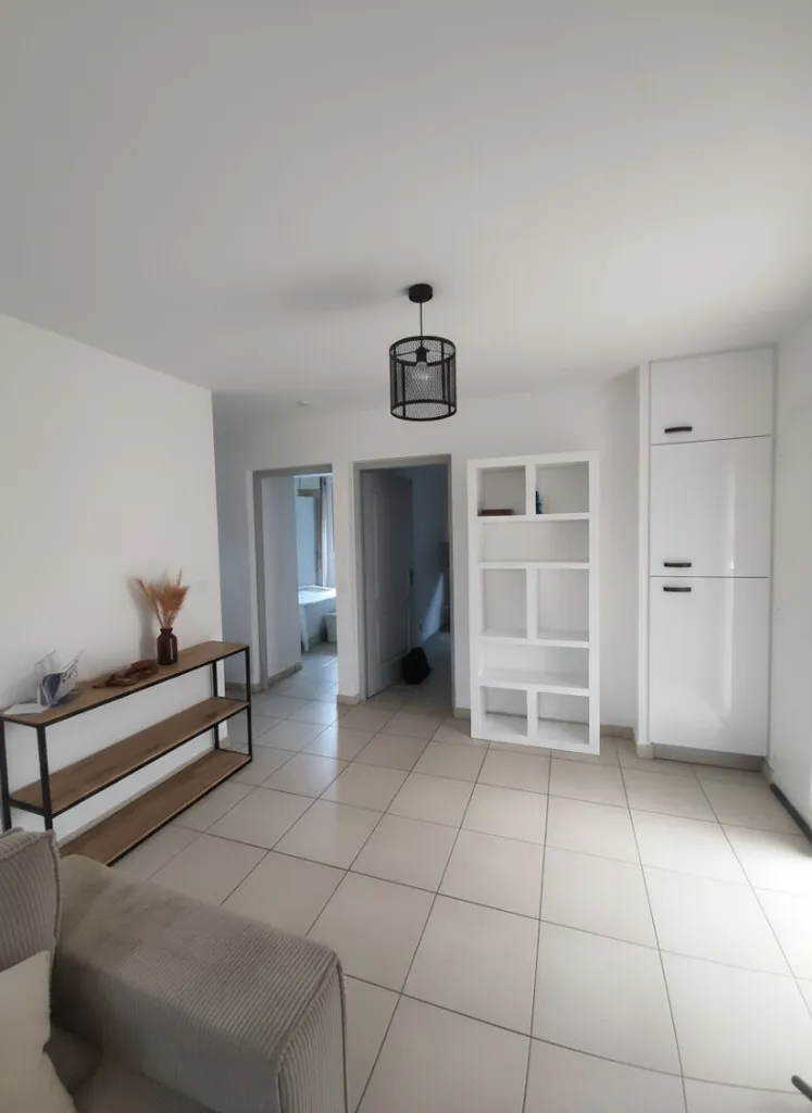 Séjour - Appartement Meublé avec Terrasse à Le Lamentin