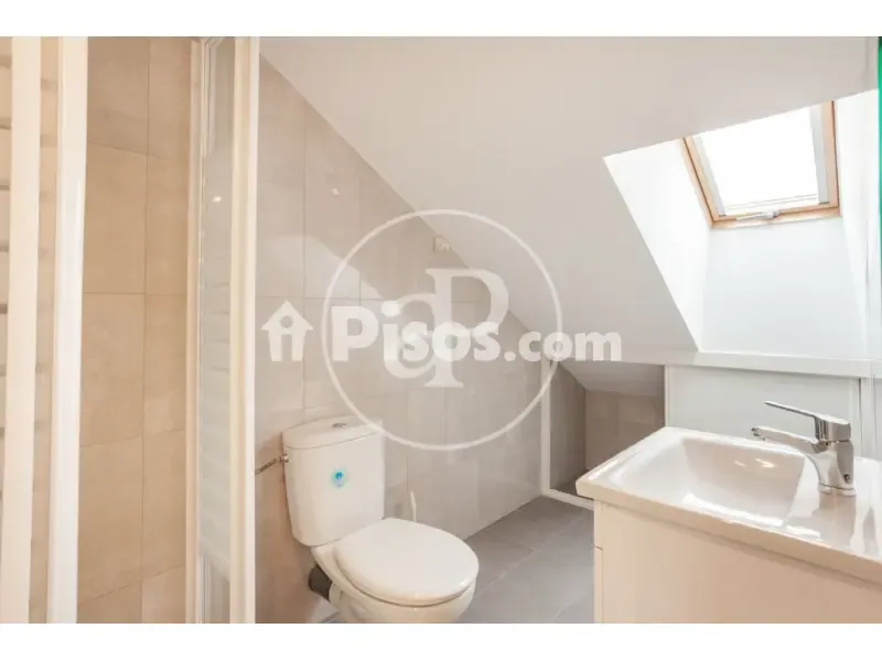 Vannitoad - Semi-detached Chalet with Terrace in Barajas