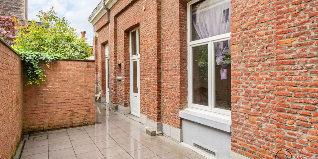 Jardin - Bâtiment Mixte avec Vue sur la Schelde à Tournai