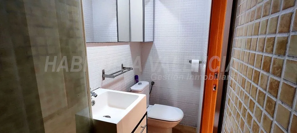 Salles de bain - Apartment with Balcony in El Carme, Valencia