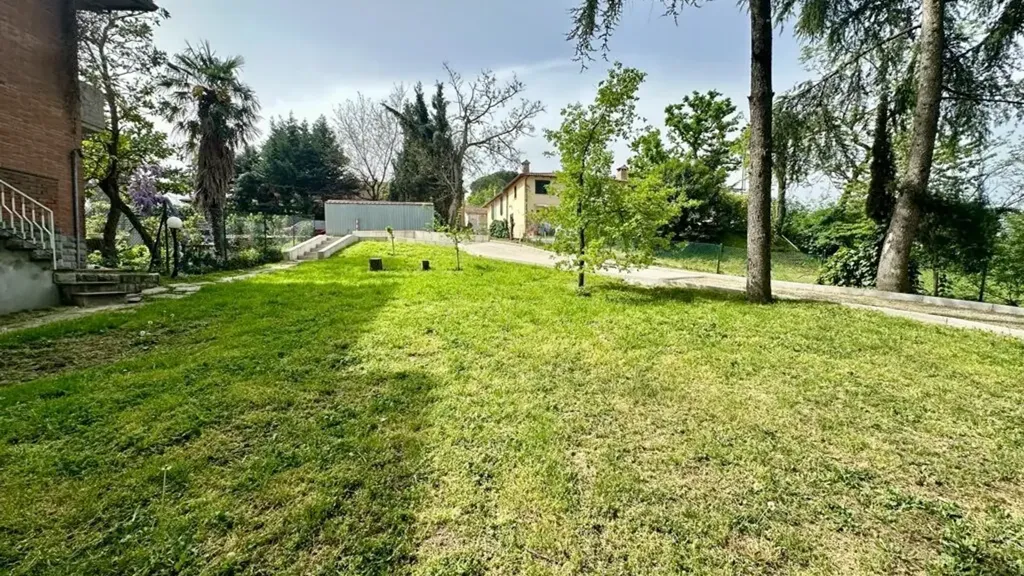 Jardin - Bifurcated Villa with Panoramic Views in Imola