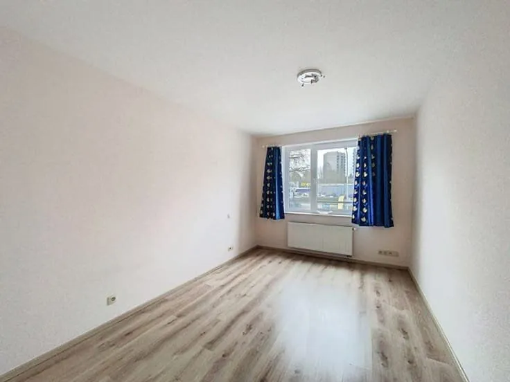 Toad - Flat with Balcony and Parking in Central Location
